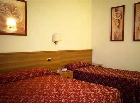 Oda ve Kahvaltı Eterna 4*